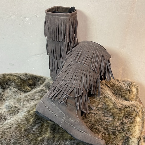 LAUREN CONRAD Mid-Calf Suede Fringe Moccasin Style Rubber Sole Boot-7M-#0101 - Picture 7 of 11